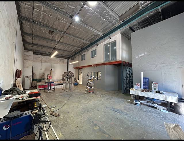 250M² MINI FACTORY TO LET IN AVOCA HILLS
